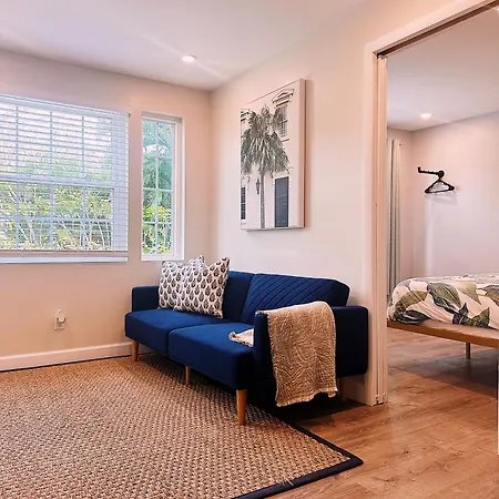 Sunny Retreat:2Br Cozy Cottage 5 Min To Palm Beach